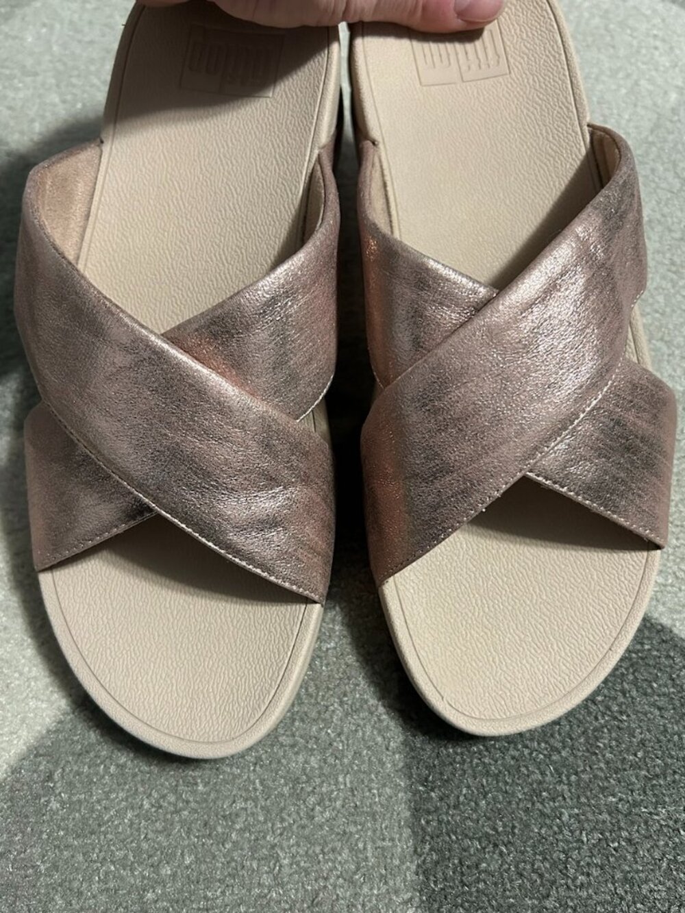 Fitflop Metallic Rose Gold Cross‑Band Slide Sandals 9 - Picture 3 of 11